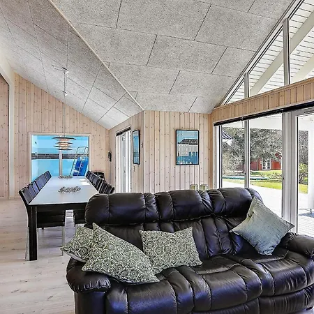 Luxury Pool Retreat Udsholt - By Traum