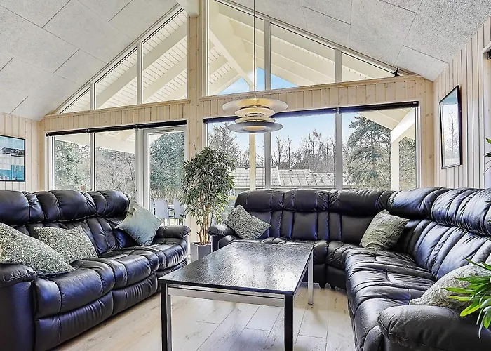 Luxury Pool Retreat Udsholt - By Traum